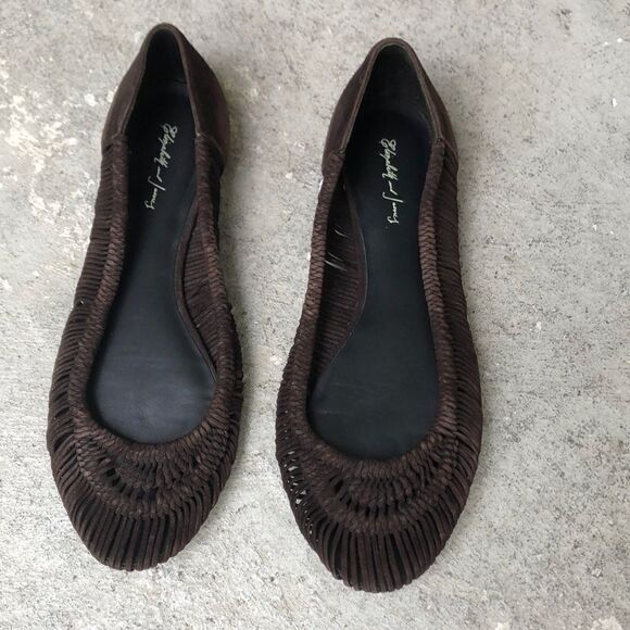 Elizabeth and James Woven flats - Picture 1 of 8